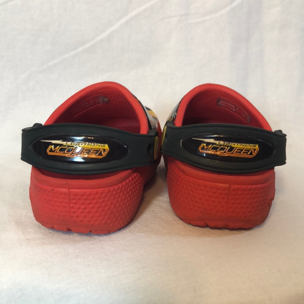 SOLD CROCS Lighting McQueen Cars C 6 Red light up - Picture 4 of 8